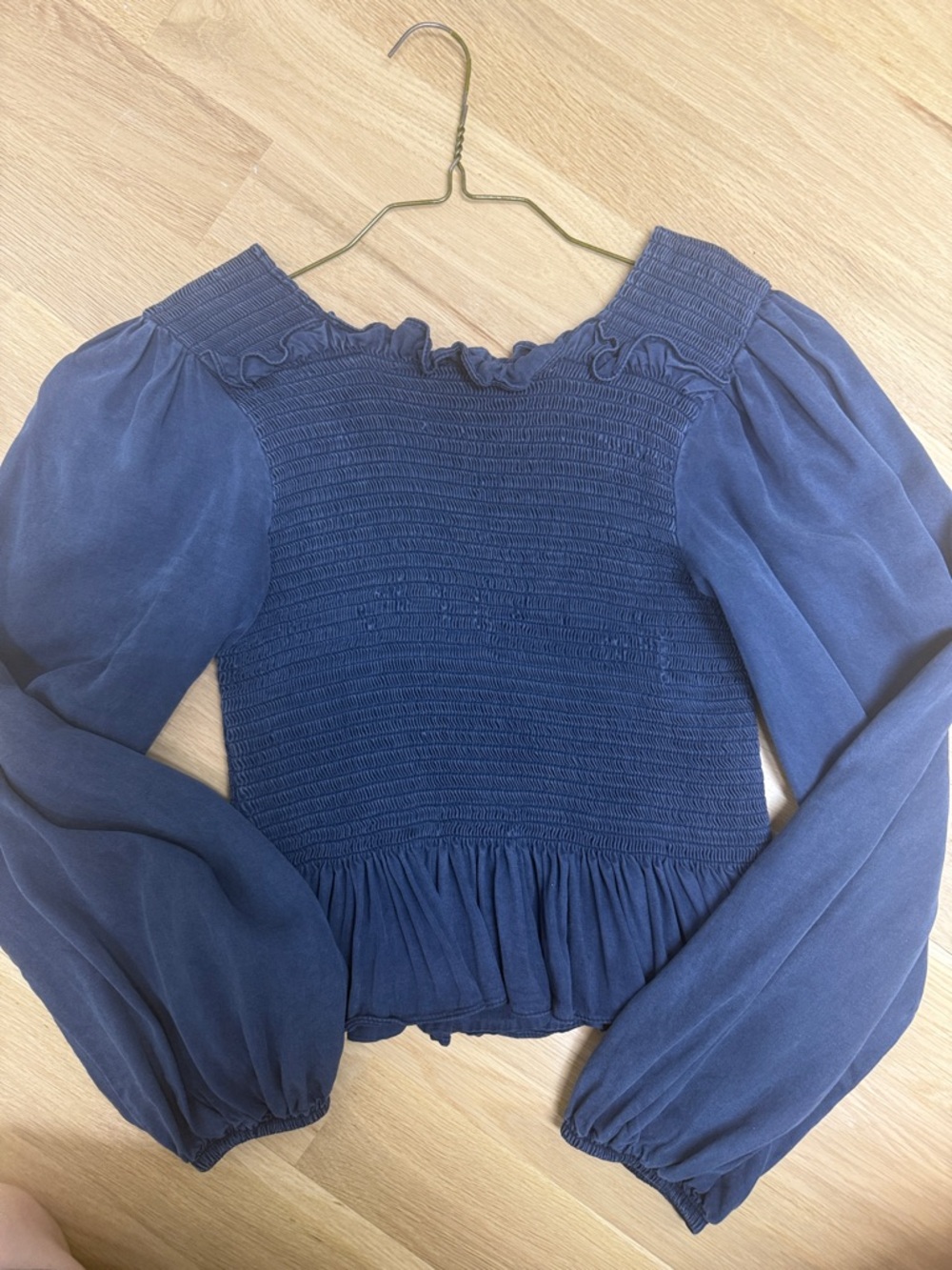 Eliyas Label milkmaid Navy Smocked top